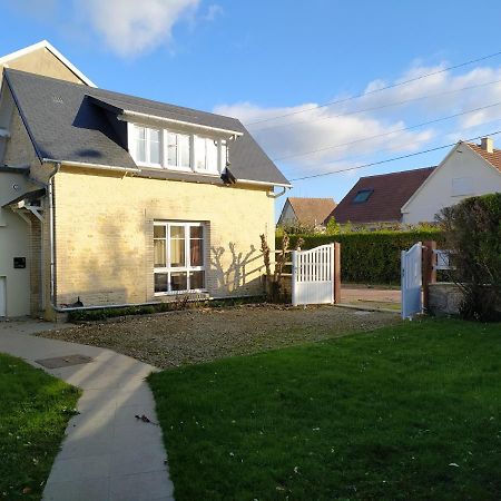 Maisonnette Le Cottage A 50M De La Plage D'Asnelles , 3Km D'Arromanches, 10Km De Bayeux المظهر الخارجي الصورة